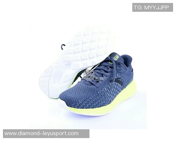 安踏女足球鞋助力女性运动员展现风采提升竞技表现的完美选择 安踏女足球鞋助力女性运动员展现风采提升竞技表现的完美选择